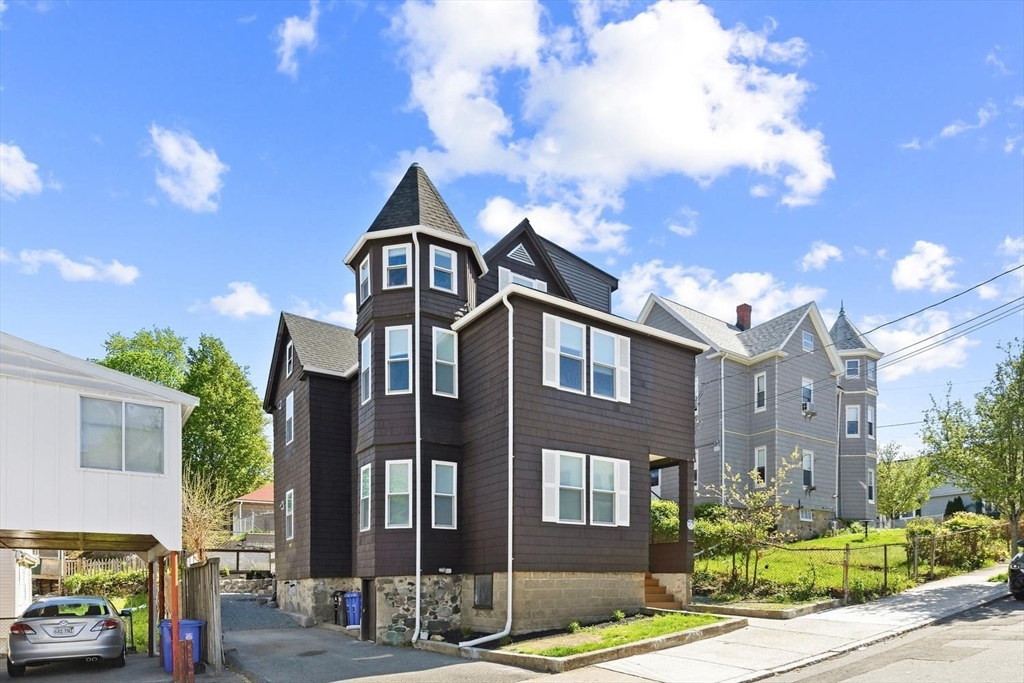 9 Knollin St #1, Malden, MA Photo #18