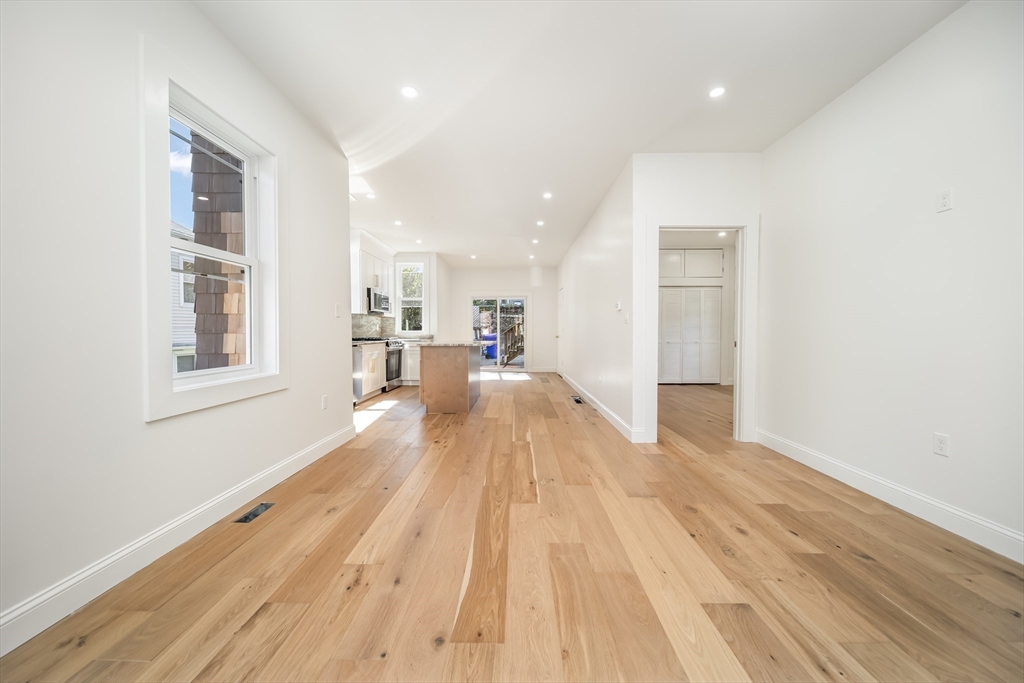 9 Knollin St #1, Malden, MA Photo #4
