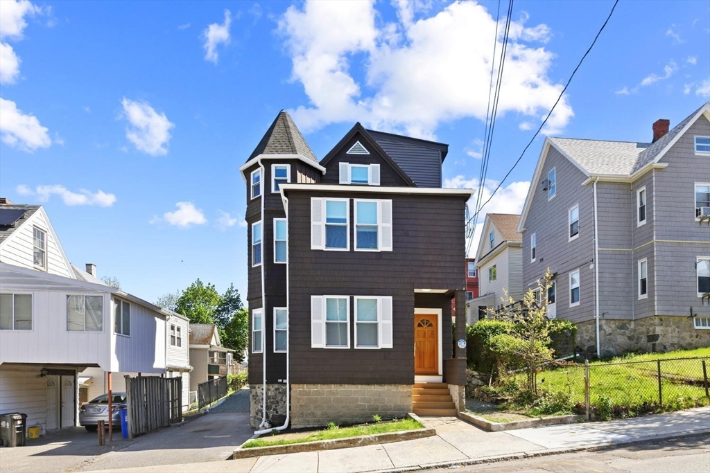9 Knollin St #1, Malden, MA Photo #17