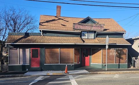 294 E Main St East Brookfield MA 01515