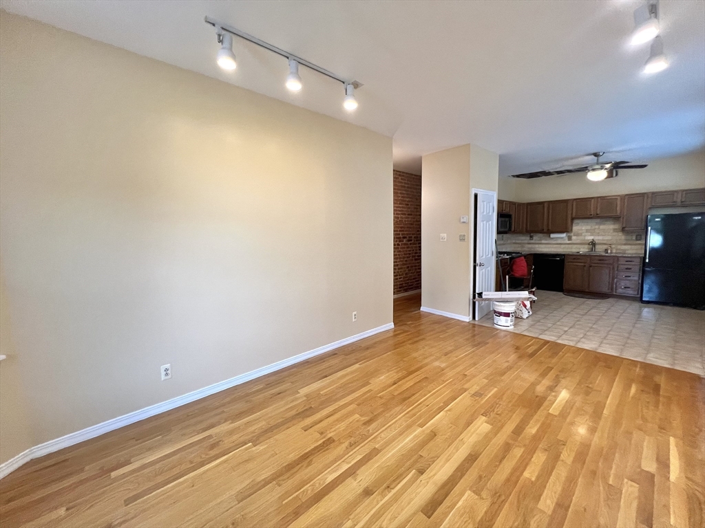 15 Piteri Terrace 1