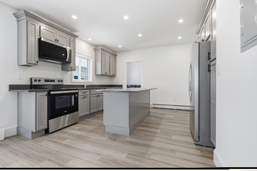 Photo 1 of 17 — 40 Concord Ave 2, Somerville, MA 02143