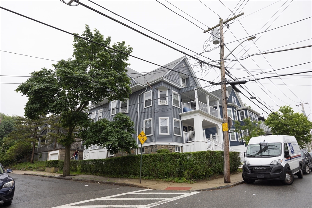 50 Gledhill Ave