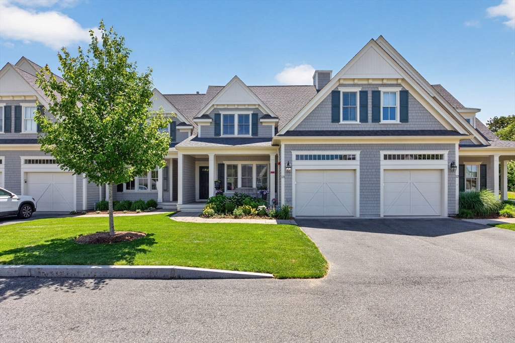 1090 Shore Road 13