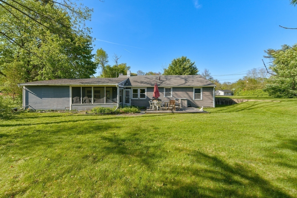 Sharon, Massachusetts 02067, United States, 3 Bedrooms Bedrooms, ,1 BathroomBathrooms,Residential,Contingent,128698