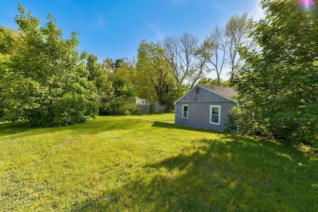 Sharon, Massachusetts 02067, United States, 3 Bedrooms Bedrooms, ,1 BathroomBathrooms,Residential,Contingent,128698