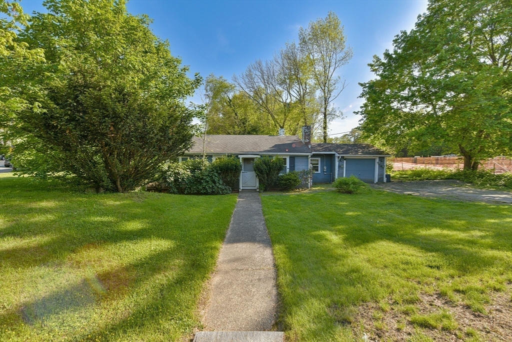 Sharon, Massachusetts 02067, United States, 3 Bedrooms Bedrooms, ,1 BathroomBathrooms,Residential,Contingent,128698