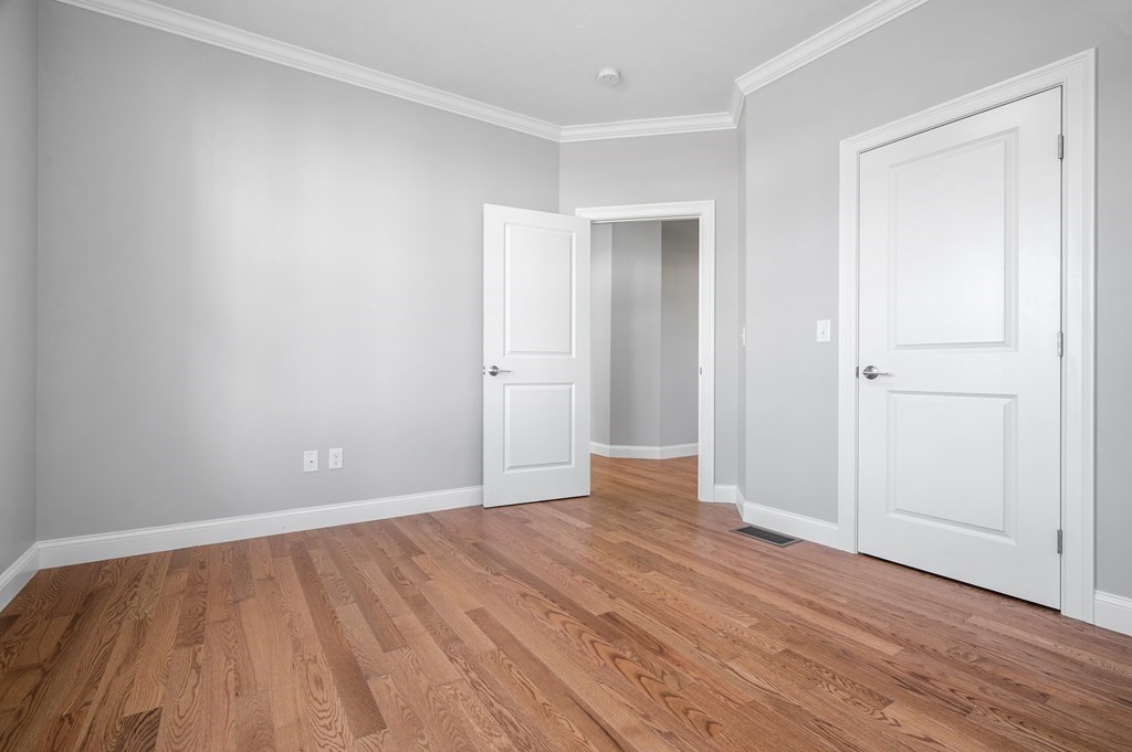 35 Crestwood Circle 44