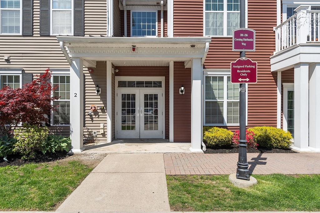 214 Corning Fairbanks Way 214