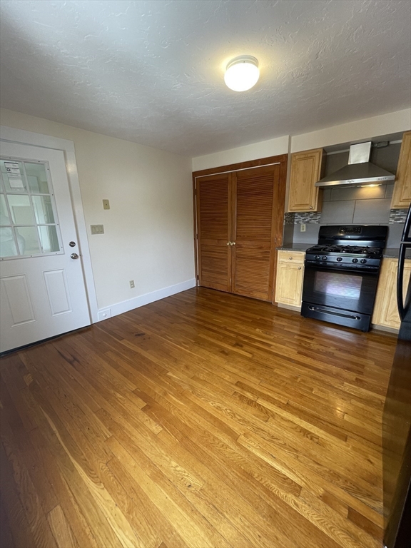 12-14 Mckenn St 2