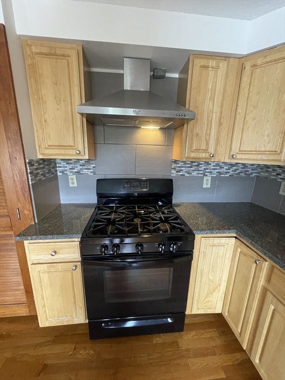 12-14 Mckenn St 2