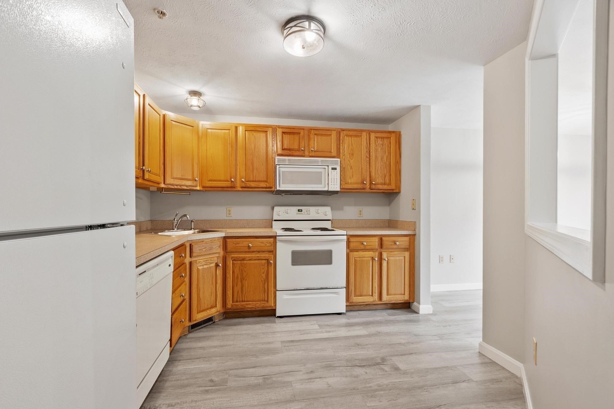 9 Green Briar Rd #9, Fitchburg, MA Photo #10