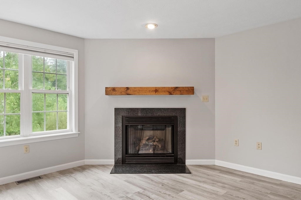 9 Green Briar Rd #9, Fitchburg, MA, 9 Green Briar Rd #9, Fitchburg, MA Photo #28