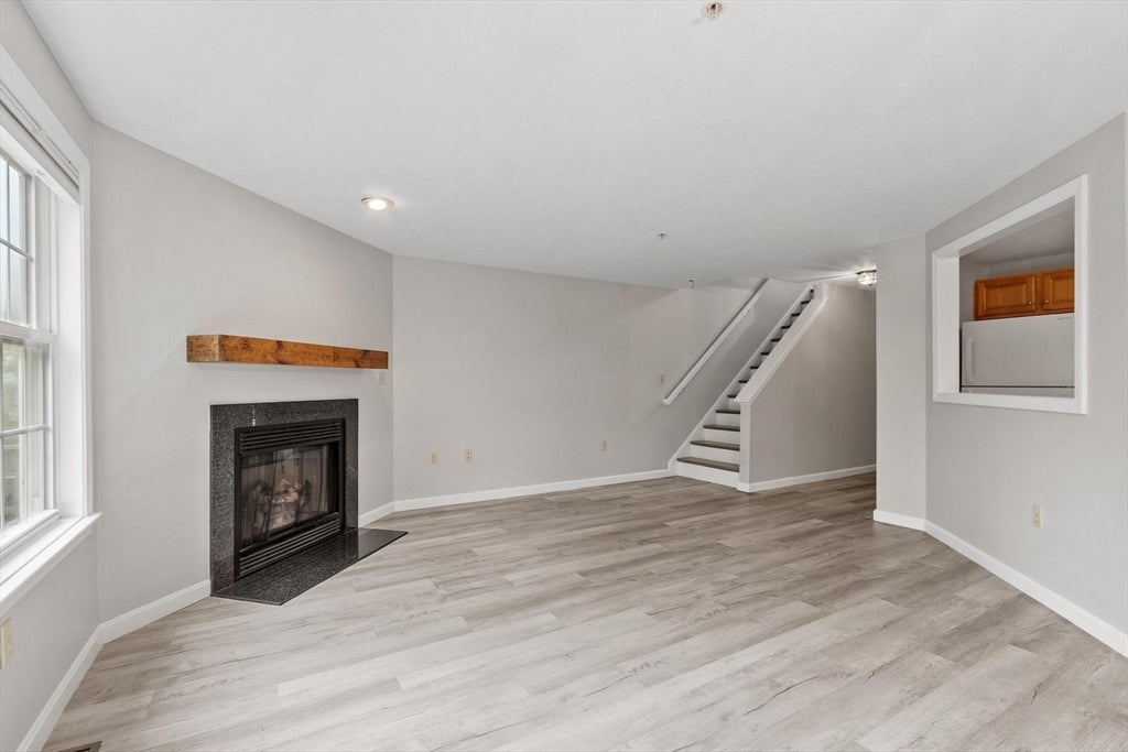 9 Green Briar Rd #9, Fitchburg, MA, 9 Green Briar Rd #9, Fitchburg, MA Photo #7