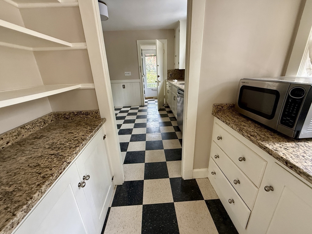 331 Lowell 1