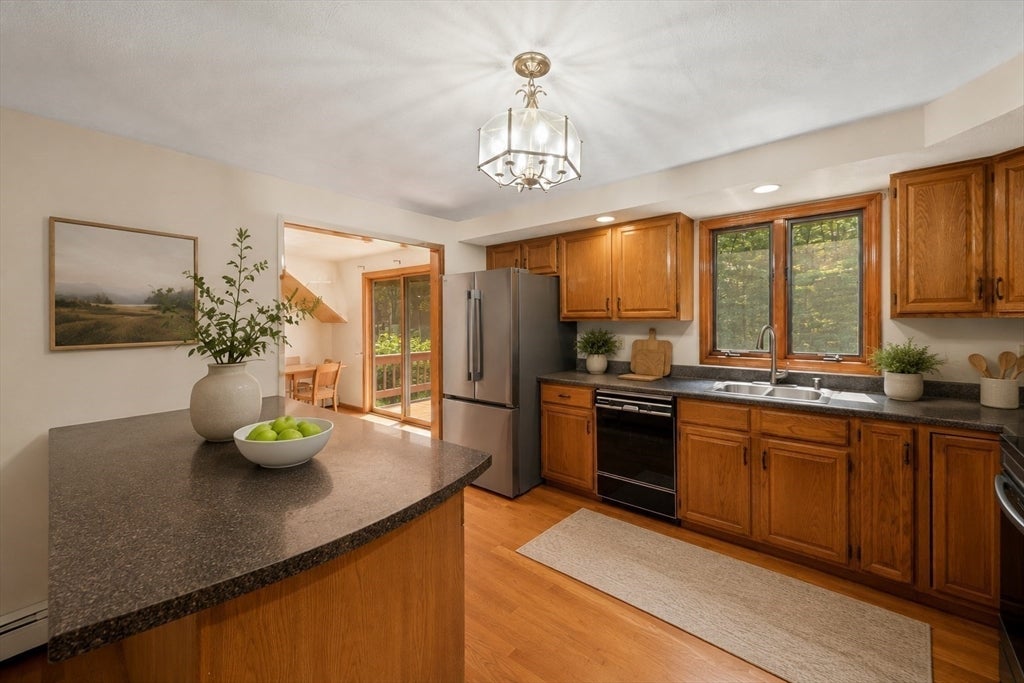 5 Windemere Dr
