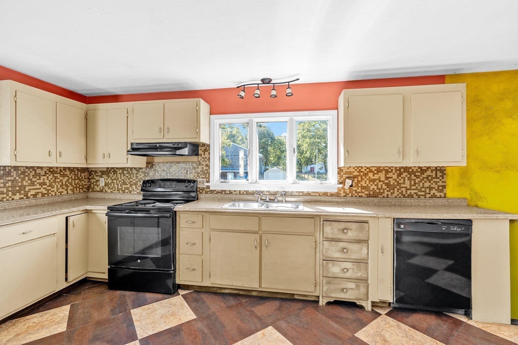 402 Beechwood St, Cohasset, MA, 402 Beechwood St, Cohasset, MA Photo #4