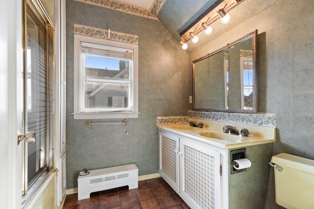 49 Cushing St, Medford, MA, 49 Cushing St, Medford, MA Photo #30