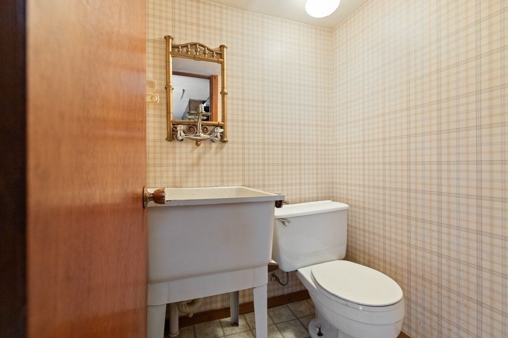 49 Cushing St, Medford, MA, 49 Cushing St, Medford, MA Photo #33