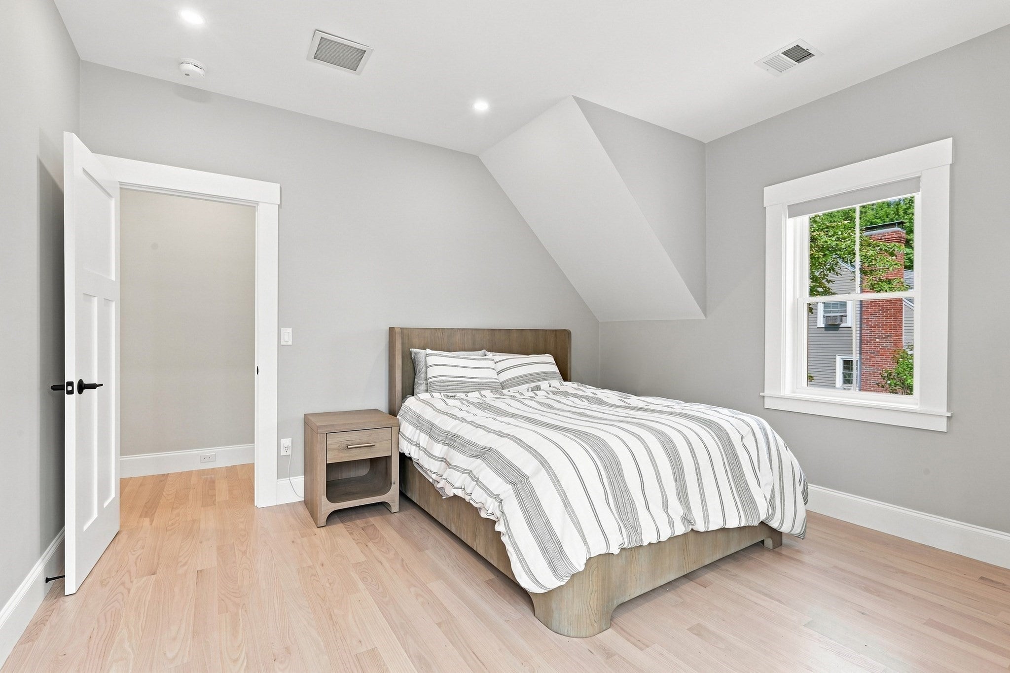 20 Florence St #A, Natick, MA Photo #12