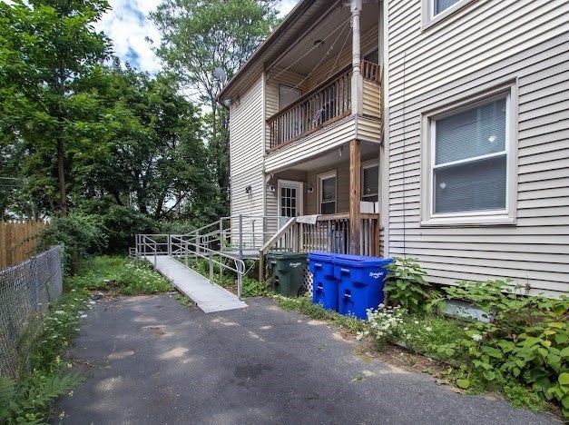 44-46 Dawes St, Springfield, MA, 44-46 Dawes St, Springfield, MA Photo #5