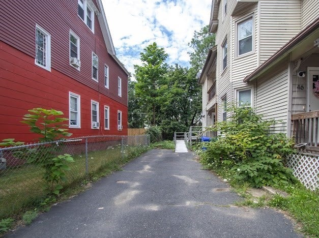 44-46 Dawes St, Springfield, MA, 44-46 Dawes St, Springfield, MA Photo #4