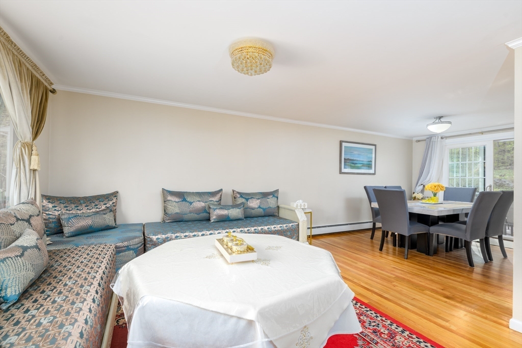 319 Malden Street, Holden, MA Photo #8