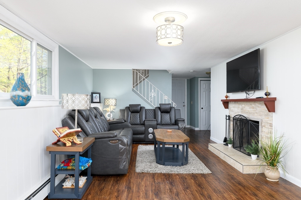 319 Malden Street, Holden, MA Photo #18