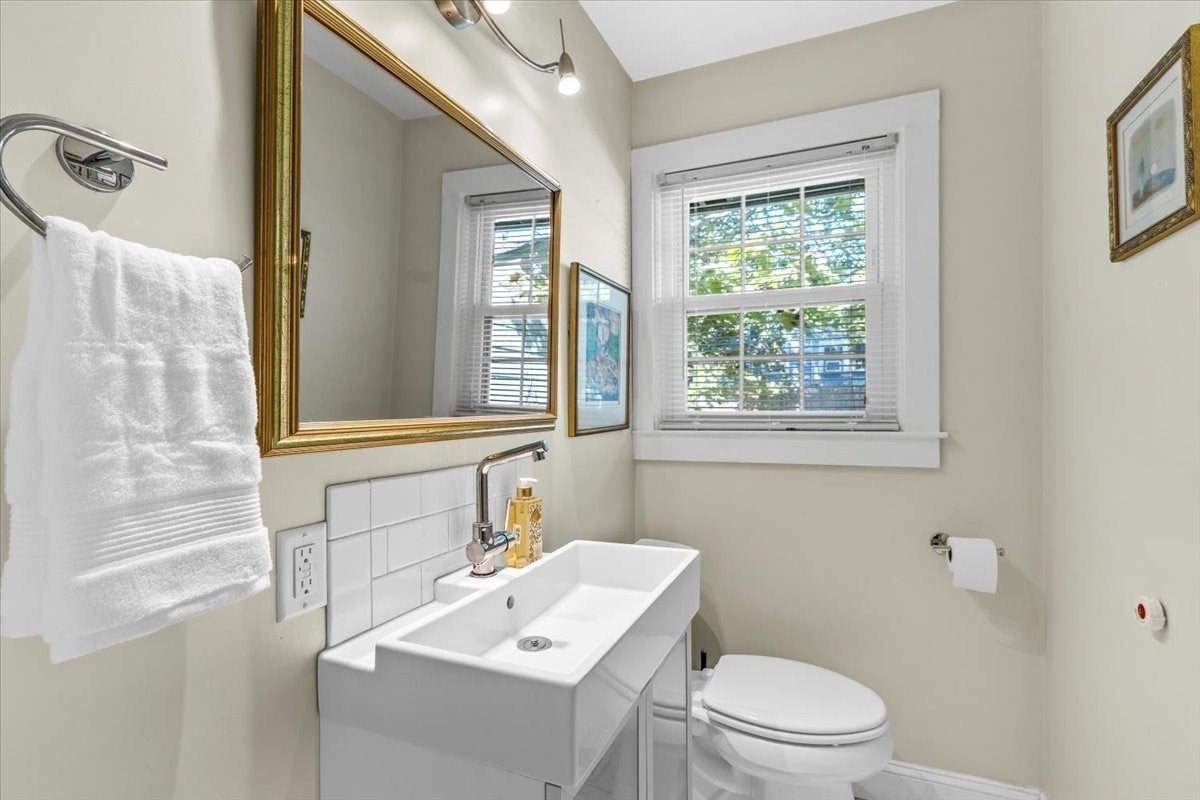 17 Marion Rd, Mattapoisett, MA, 17 Marion Rd, Mattapoisett, MA Photo #20
