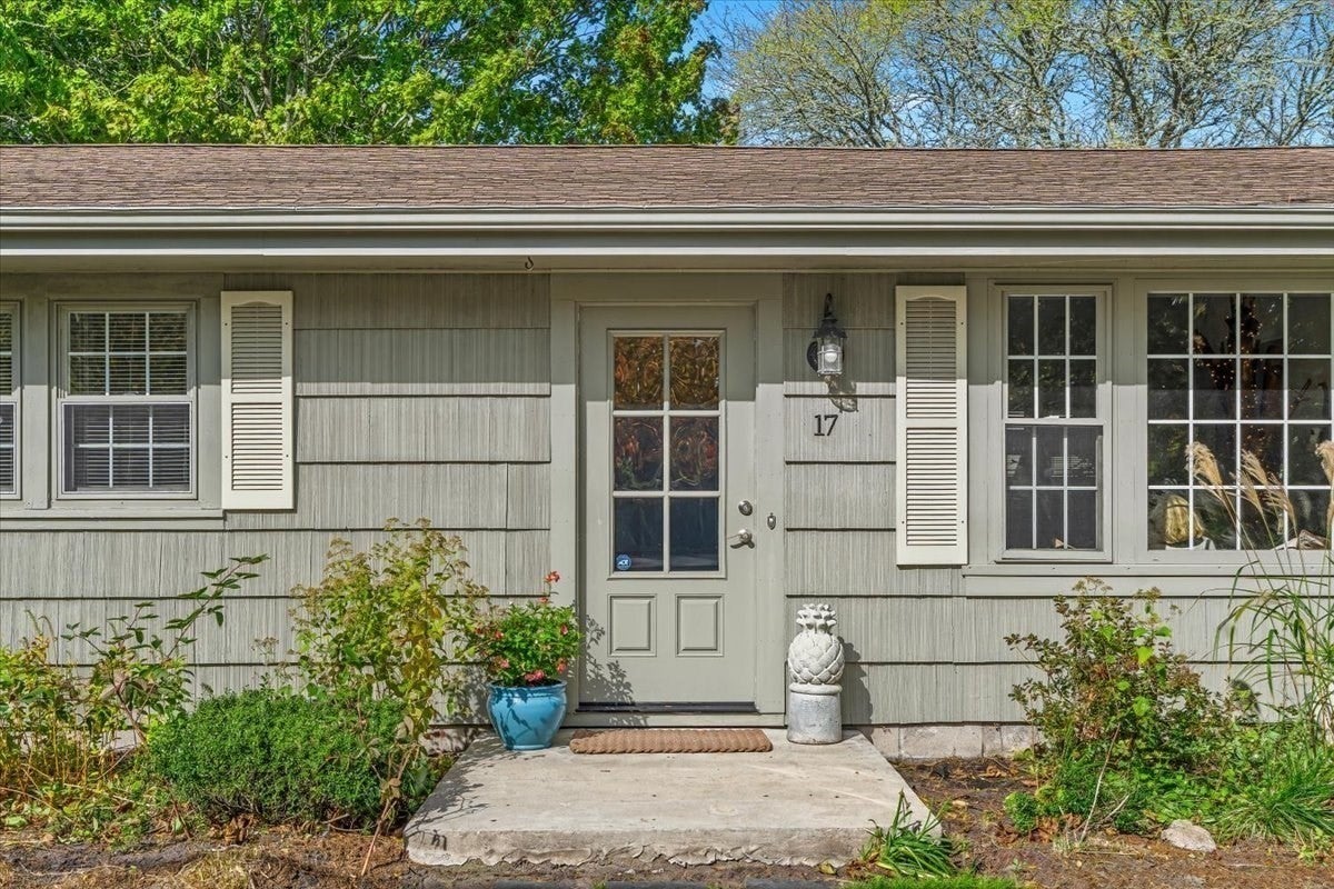 17 Marion Rd
