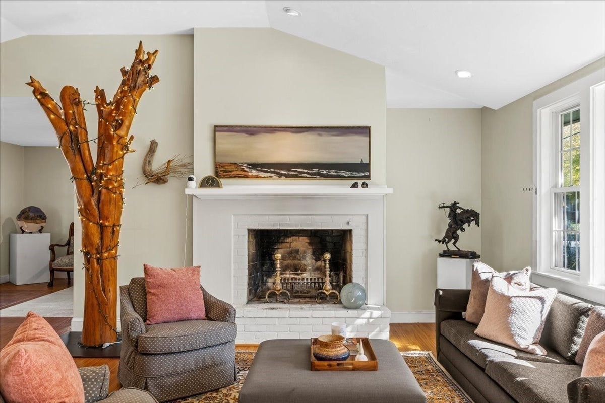 17 Marion Rd, Mattapoisett, MA, 17 Marion Rd, Mattapoisett, MA Photo #9