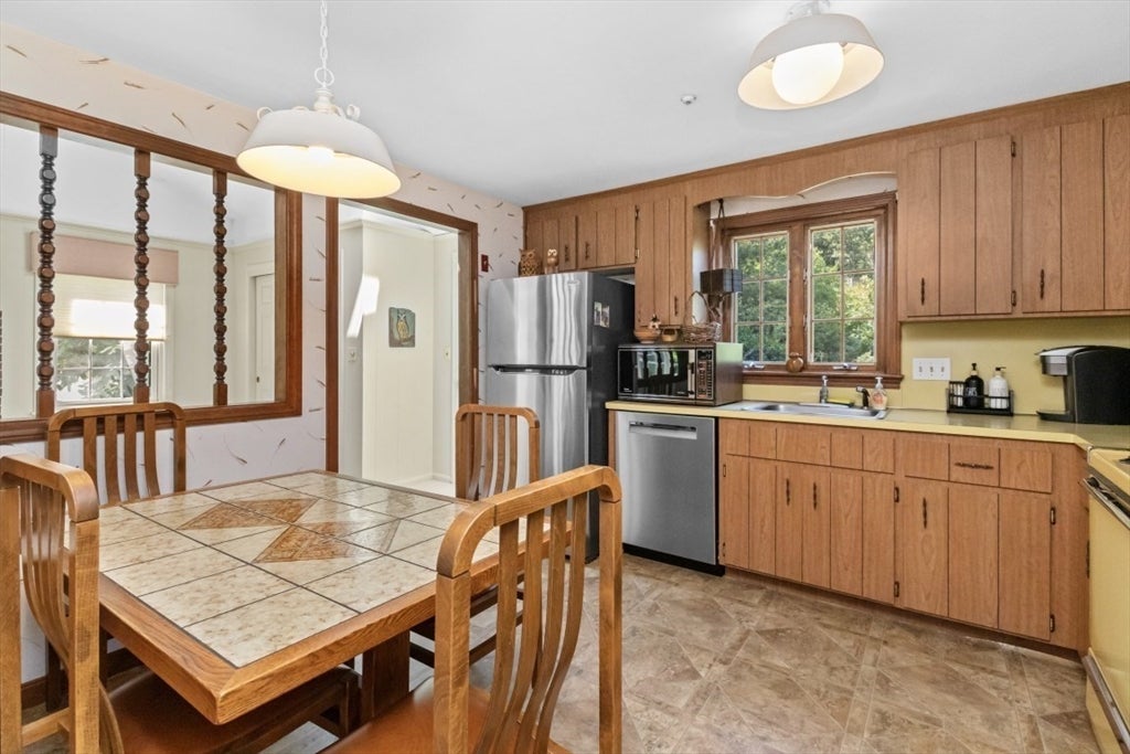 27 Valley Rd, Needham, MA, 27 Valley Rd, Needham, MA Photo #17