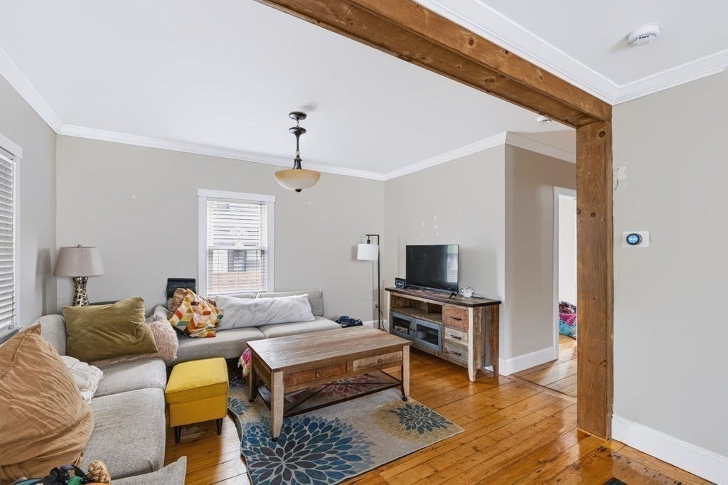 1 Randall St