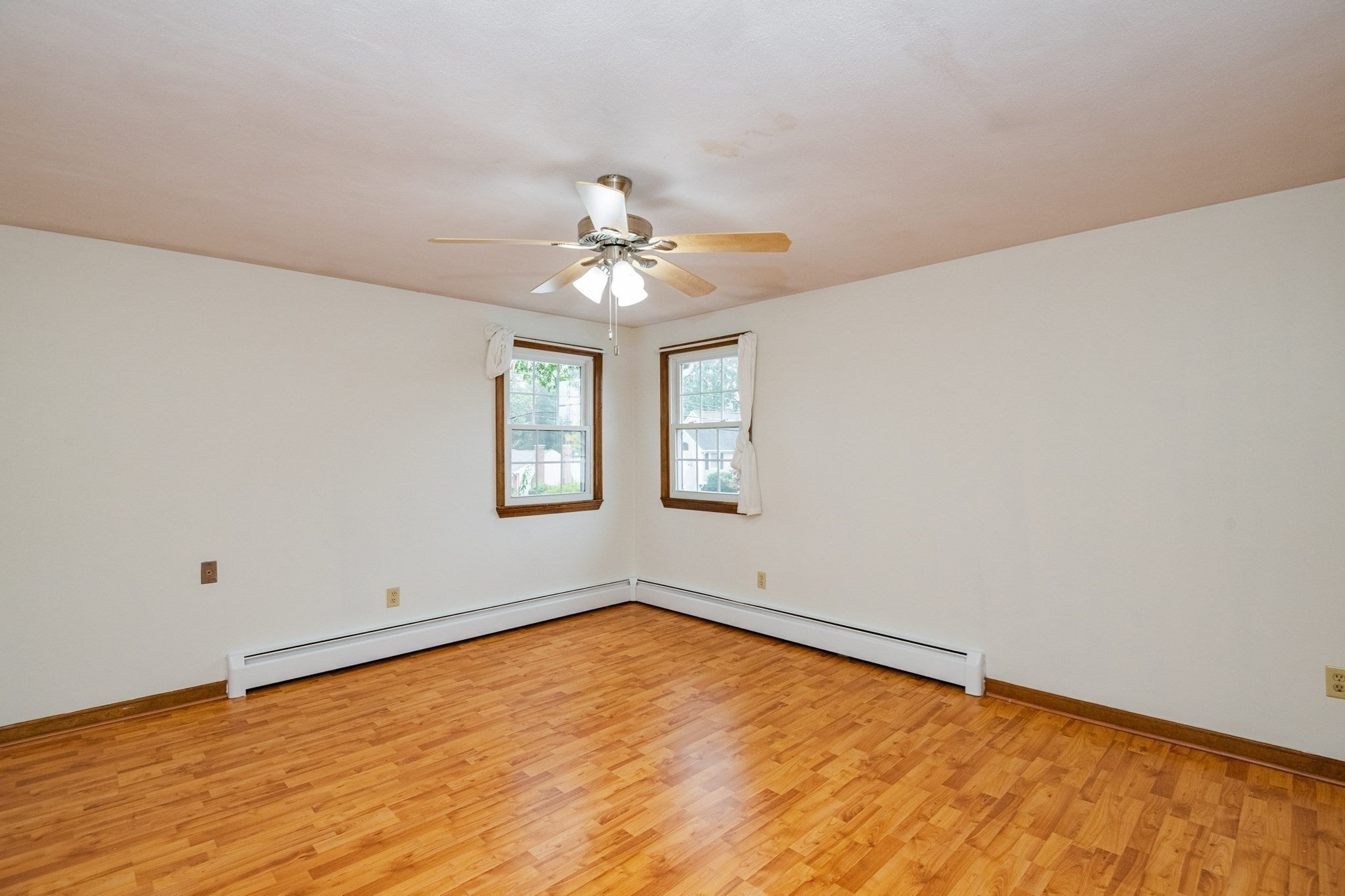 31 Towne Crest Drive, Stoneham, MA, 31 Towne Crest Drive, Stoneham, MA Photo #21