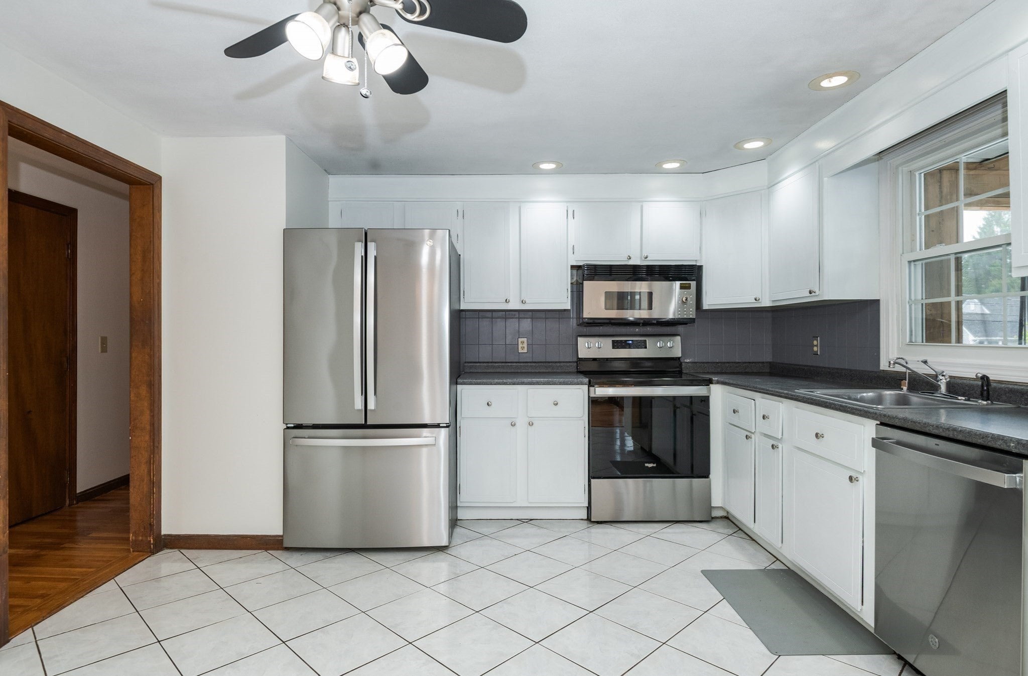 31 Towne Crest Drive, Stoneham, MA, 31 Towne Crest Drive, Stoneham, MA Photo #16