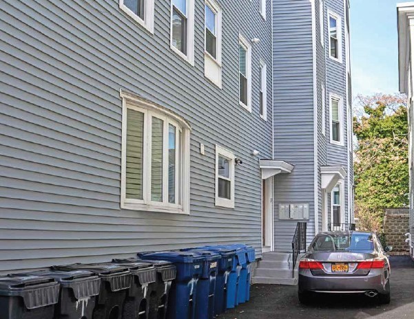 25-27 Marney St