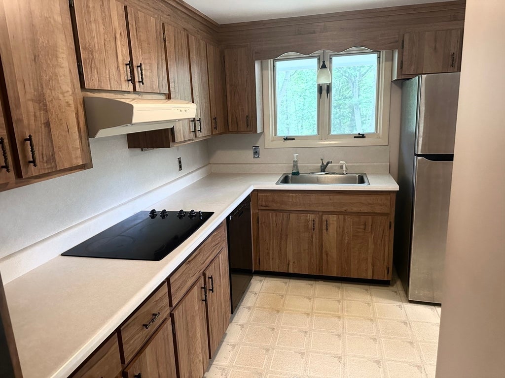27 Brook St, Kingston, MA, 27 Brook St, Kingston, MA Photo #14