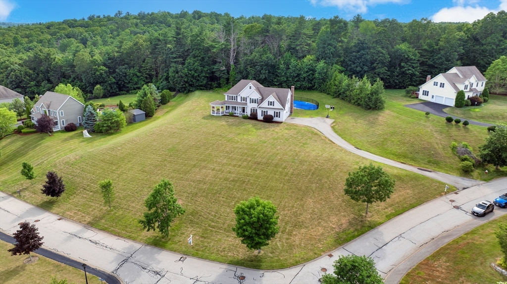 7 Meadow View Ln