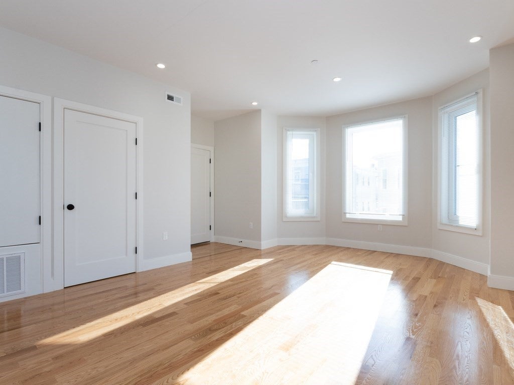 9 Tovar St #2, Boston, MA, 9 Tovar St #2, Boston, MA Photo #4