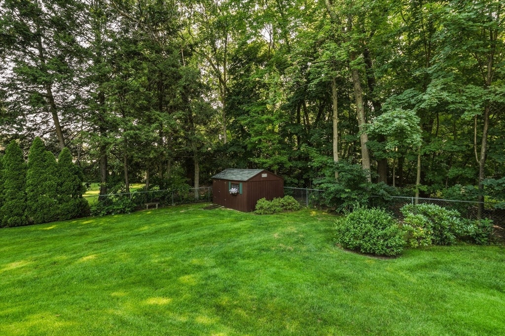 71 Cedar Rd