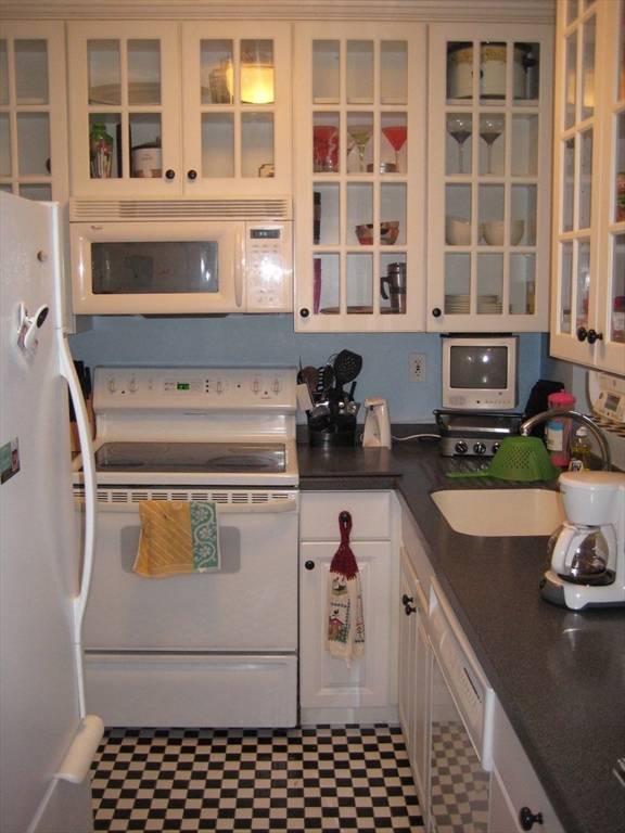 1411 Commonwealth Ave #401, Boston, MA Photo #7