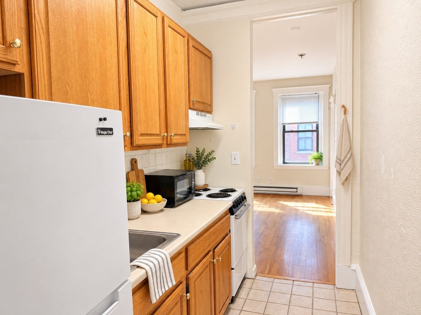 11 Grove ST #7, Boston, MA Photo #2