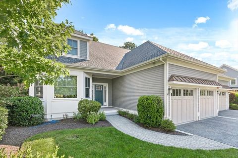 14 Woodmere Dr 14 Milton MA 02186