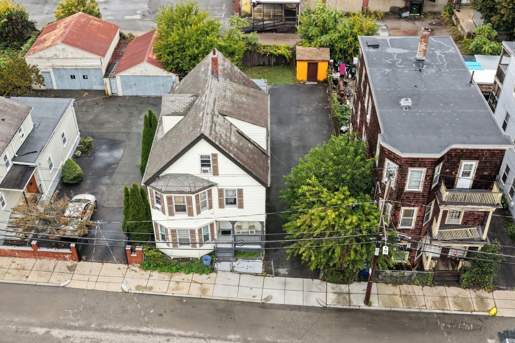 66 Burrell St