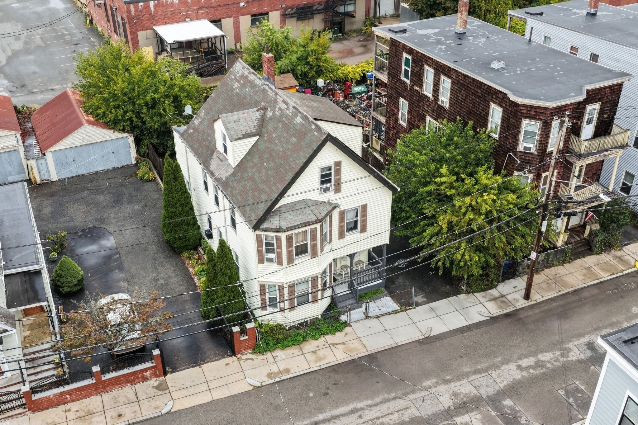 66 Burrell St