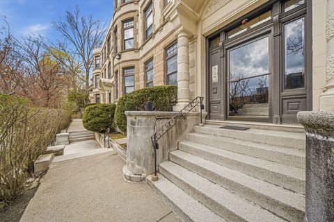 Photo of 31 Westbourne Ter #2, Brookline, MA 02446 (MLS # 73506109)
