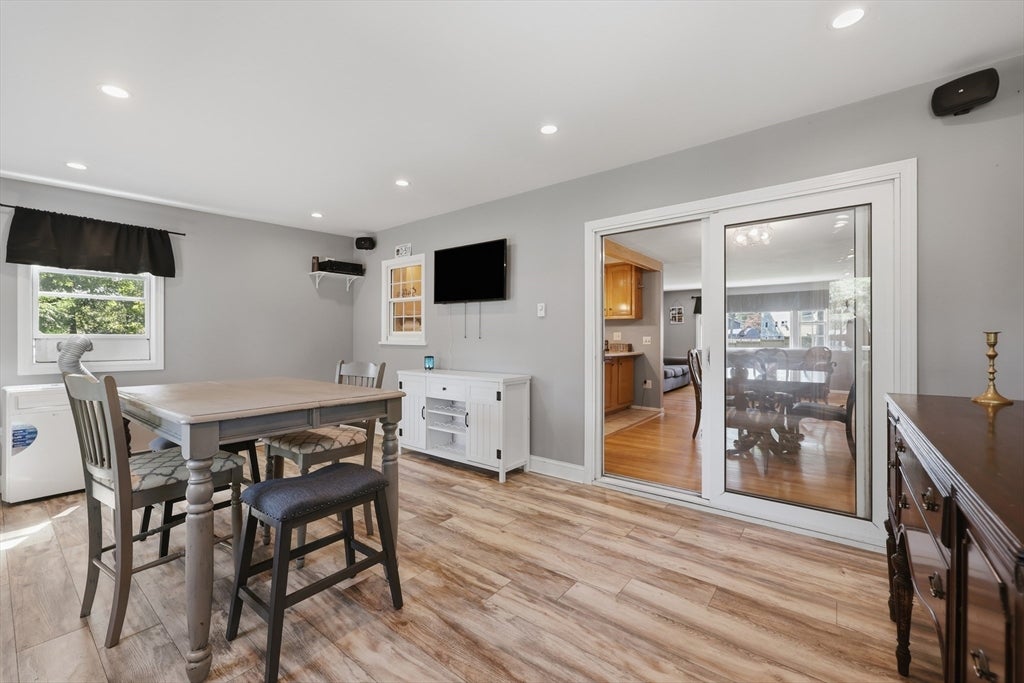 28 Trinity Drive, Milford, MA, 28 Trinity Drive, Milford, MA Photo #15