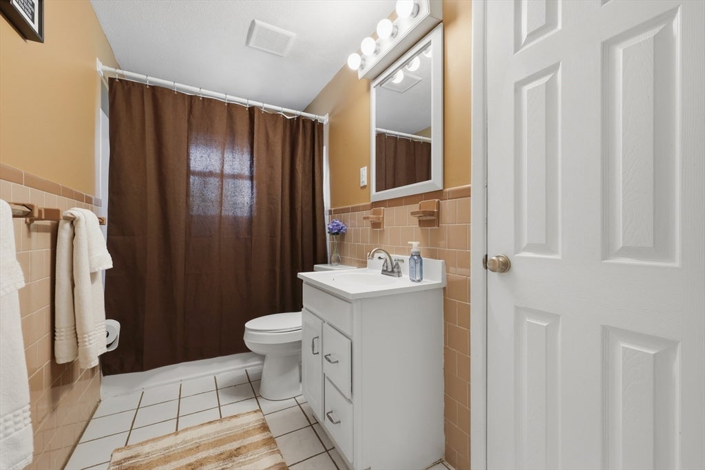 28 Trinity Drive, Milford, MA, 28 Trinity Drive, Milford, MA Photo #26