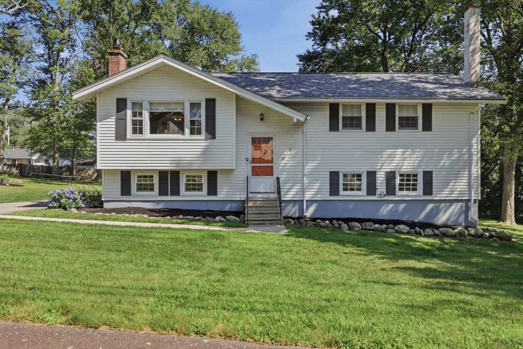 Photo of 28 Trinity Drive, Milford, MA
