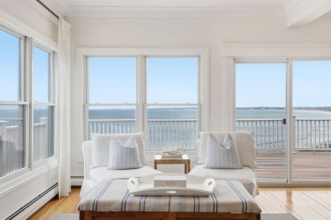 60 Holbrook Ave Hull MA 02045